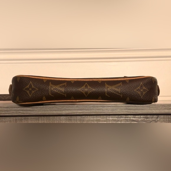 ❌SOLD❌ Authentic Vintage Louis Vuitton Monogram Marly Bandouliere Shoulder Bag - Picture 7 of 16